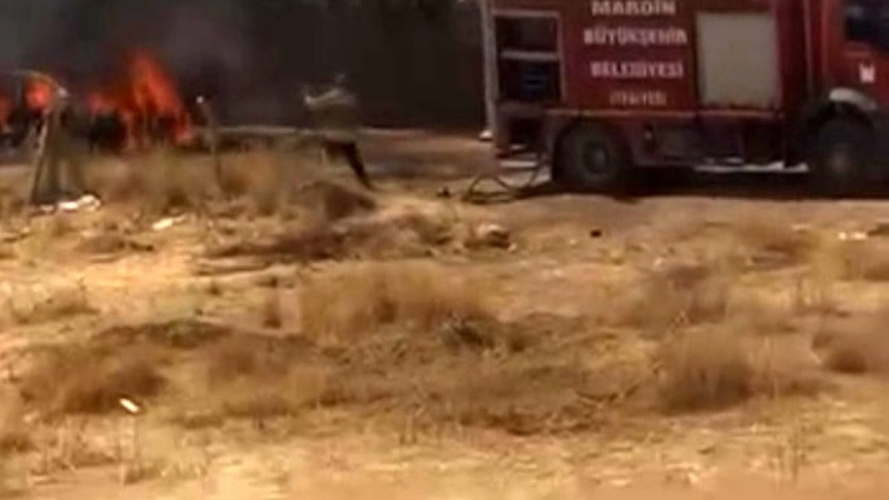 Nusaybin Çatalözü'nde park halindeki otomobil patladı, inceleme başlatıldı