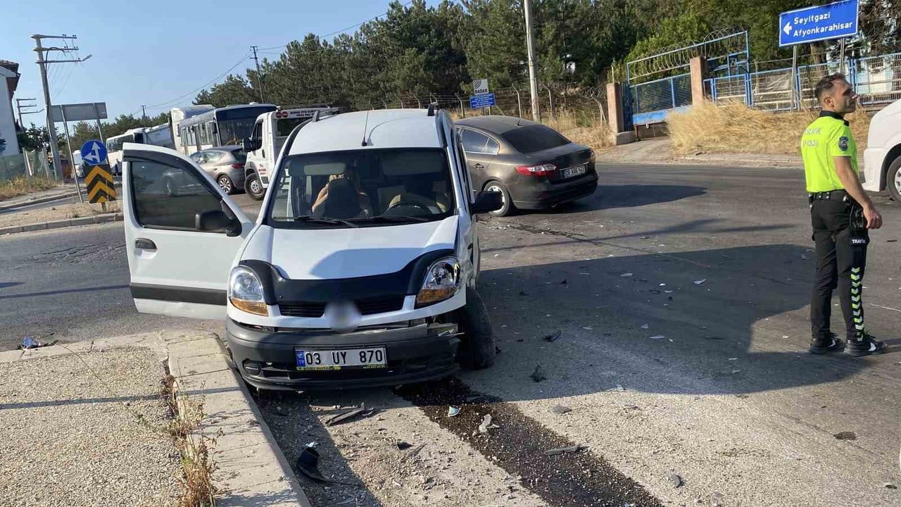 odunpazarı'nda dönüş manevrası kaza ile sonuçlandı: biri yaralandı