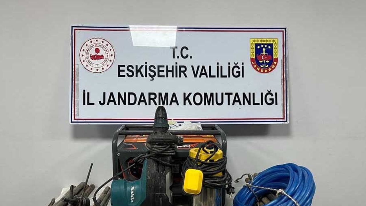 Odunpazarı'nda izinsiz kazıya müdahale: beş şüpheli suçüstü yakalandı