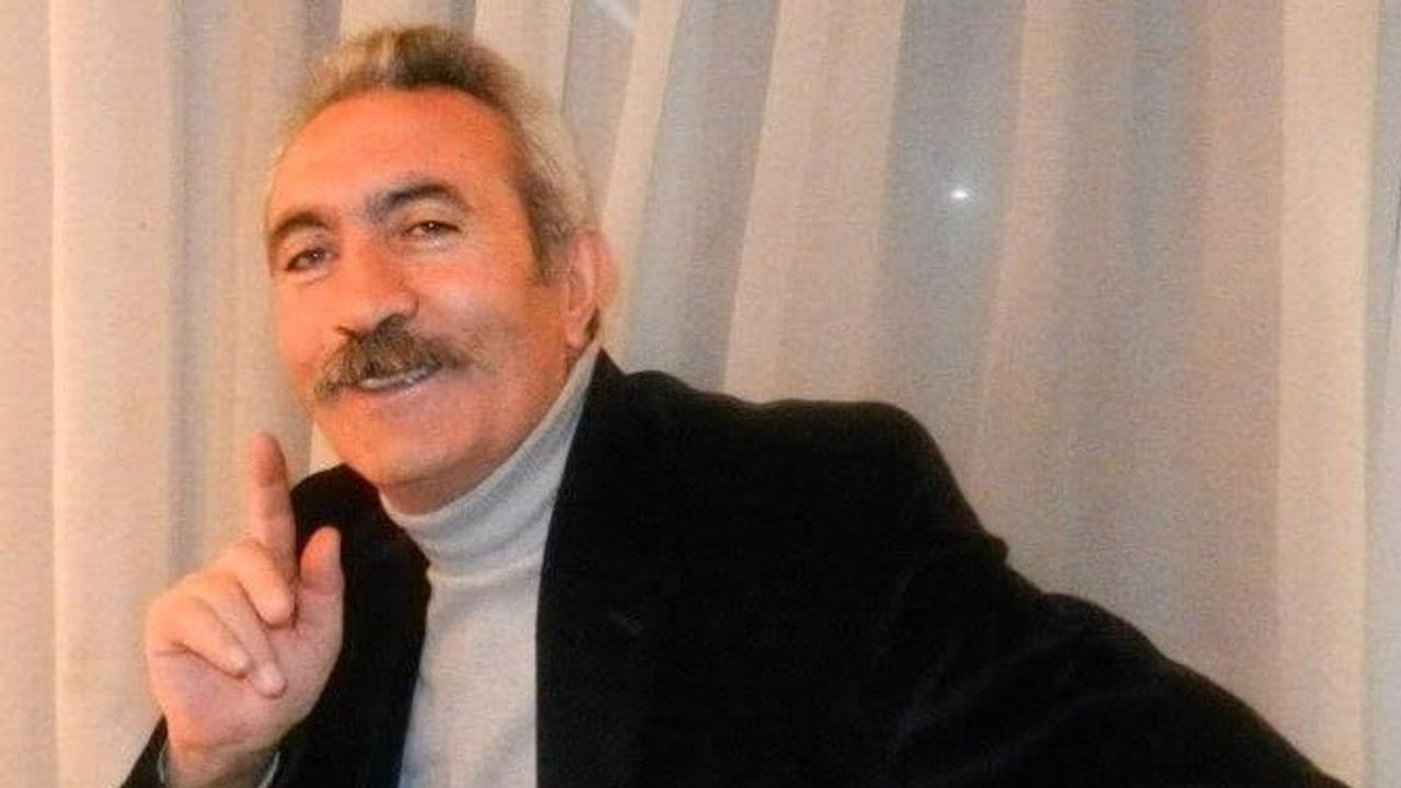 Öğretmenin hafızasından küçük dersler: Nevzat Torun'un Anılardan Kareler'i