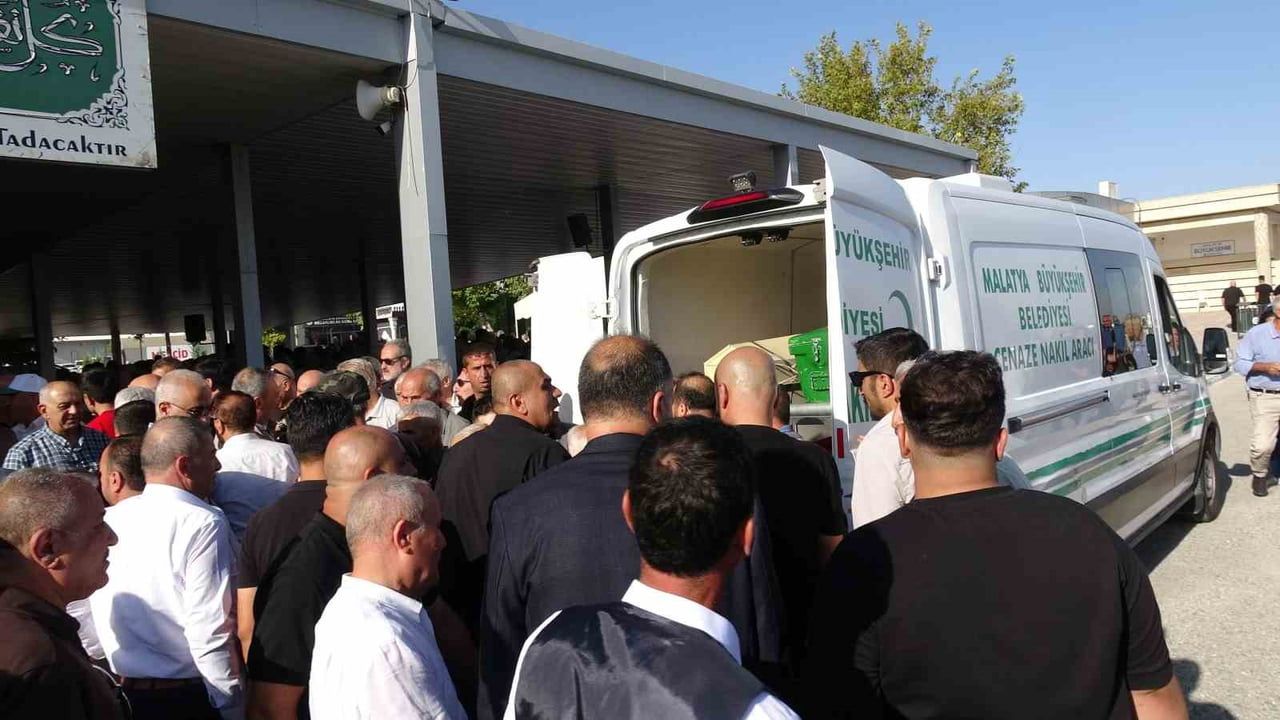 Oral Çelik'in hayatı ve tartışmalı geçmişi geride kaldı