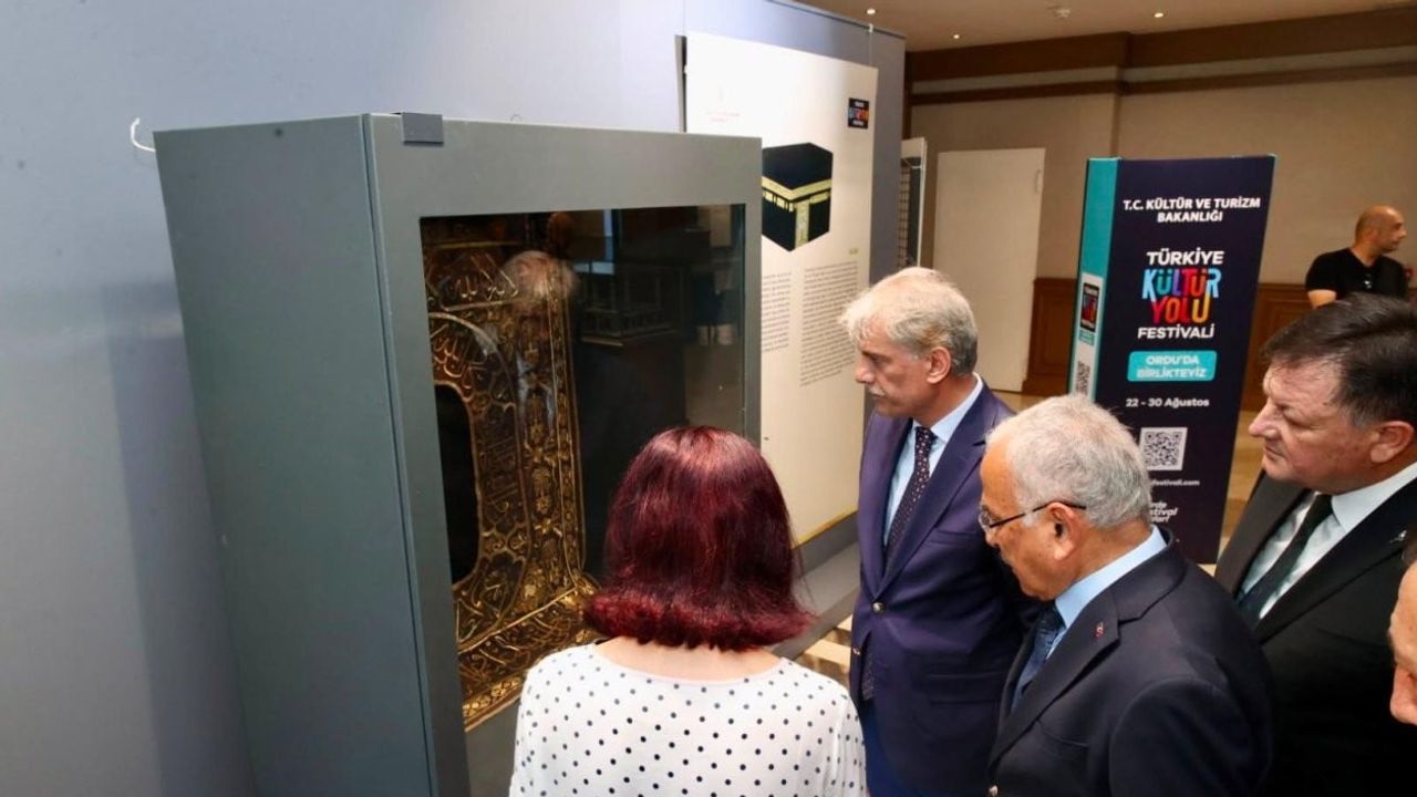 Ordu’da Osmanlı’nın mukaddes emanetleri fuayede ziyarete açıldı