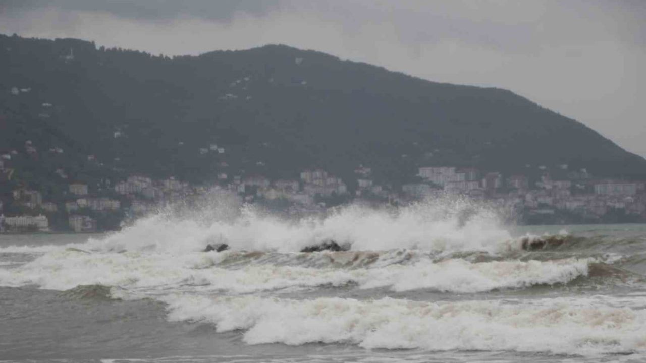 Ordu'da tüm kıyılarda denize giriş geçici olarak yasaklandı