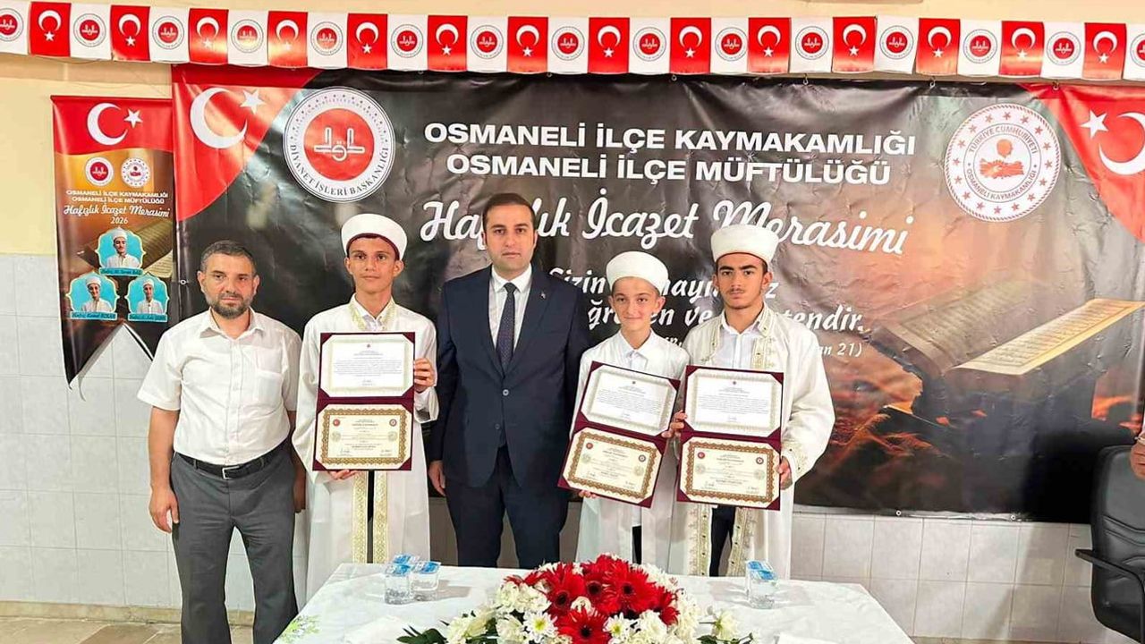 Osmaneli'de hafızlık yolculuğunda yeni adım: öğrencilere icazet belgeleri verildi