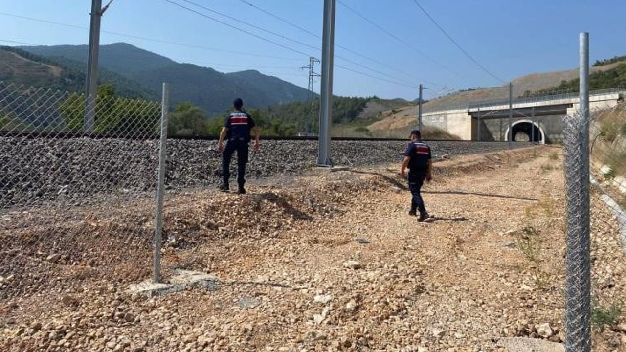 Osmaneli'de YHT hattında güvenlik gözetimi: jandarmadan önleyici devriyeler