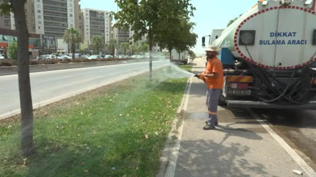 Osmangazi’de yaz boyunca yeşil alanlar için yoğun sulama programı