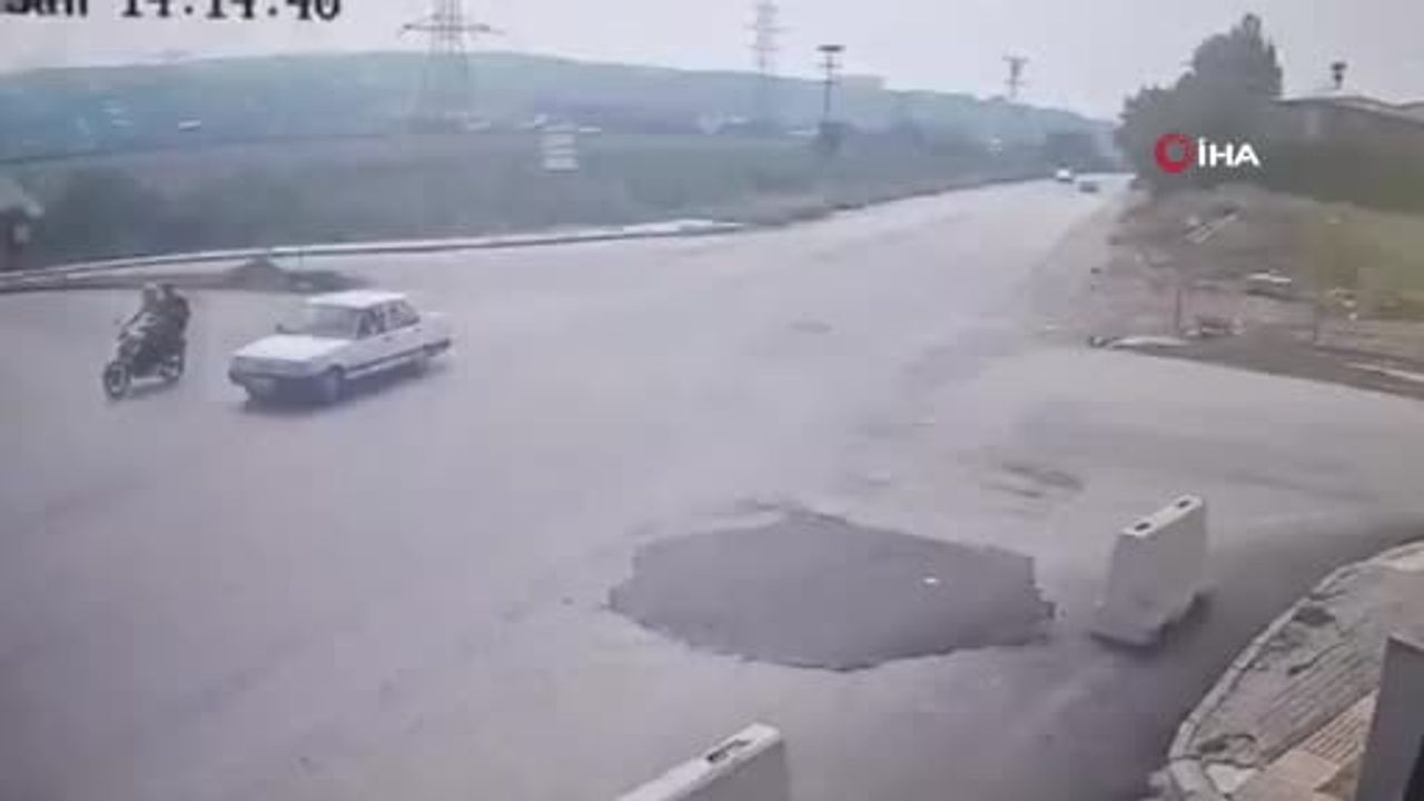 Osmaniye-Toprakkale yolunda çarpışma: otomobil yan yattı, iki kişi yaralandı