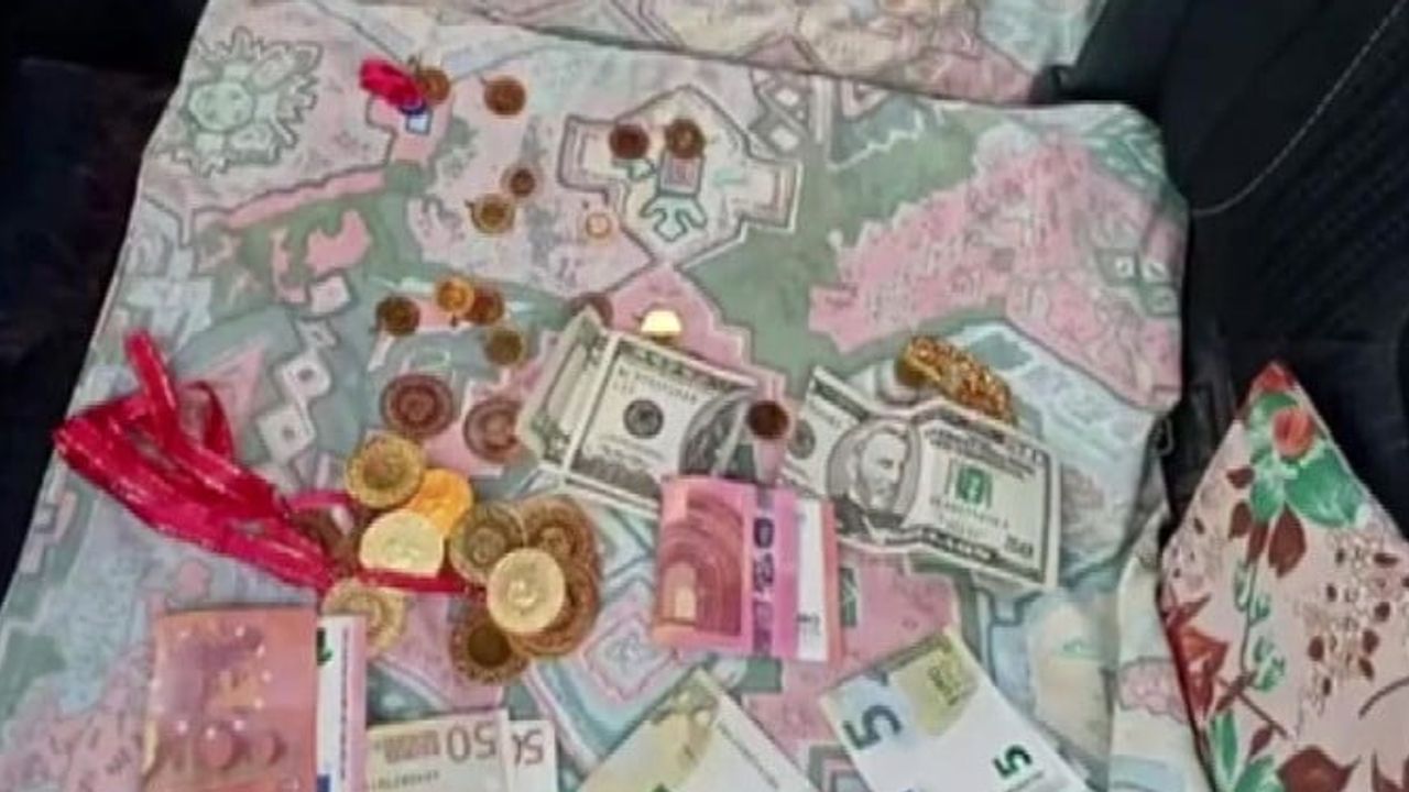 Otoyolda şüphe jandarmanın dikkatiyle emekli öğretmen çiftinin dolandırılmasını önledi