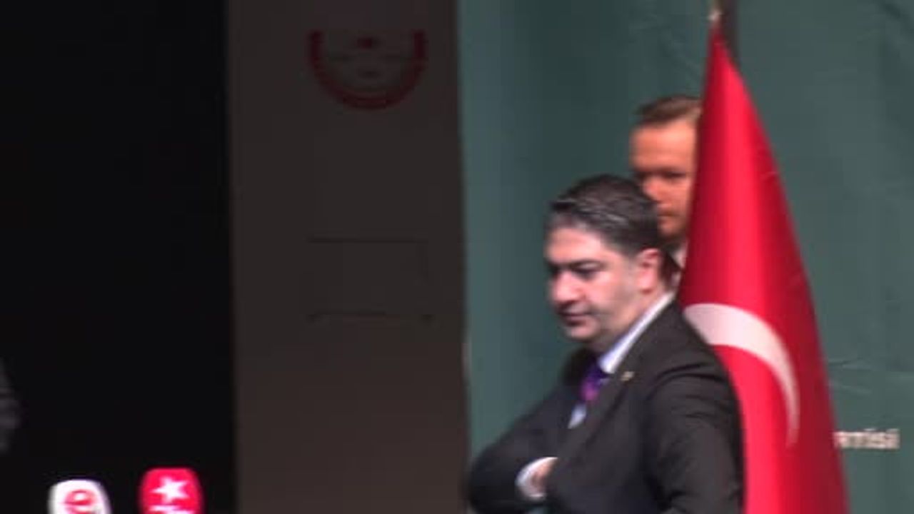 Özdemir: küresel savaş ikliminde Türkiye istikrarı koruyor