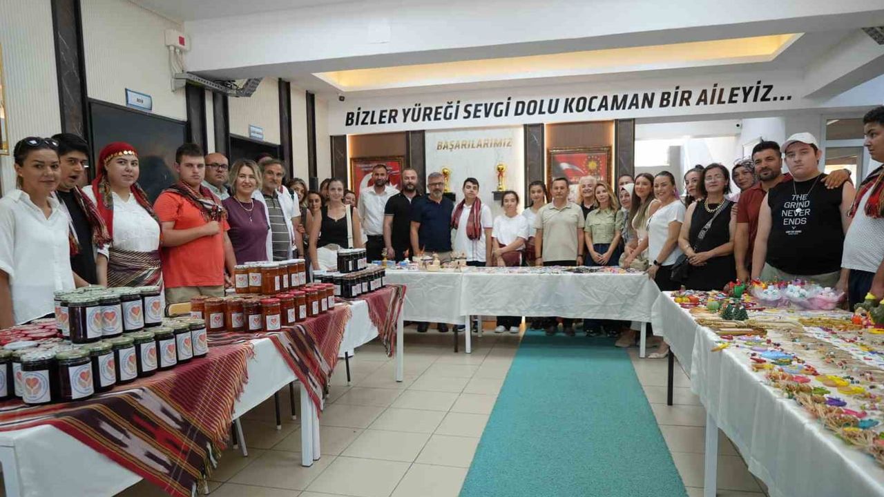 Özel öğrencilerin emeği pazara çıktı: mutluluk reçeli oldu