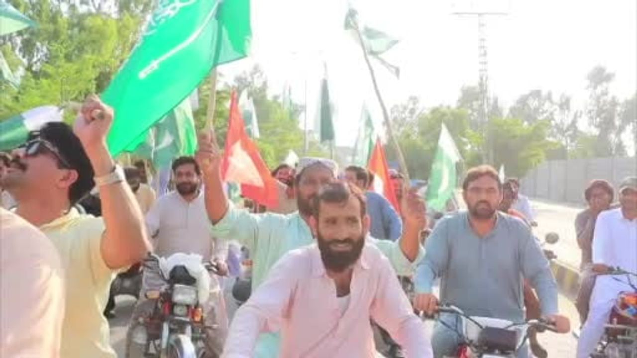 Pakistan'da kutlamalar: Mekke ortak savunma anlaşması sevinçle karşılandı