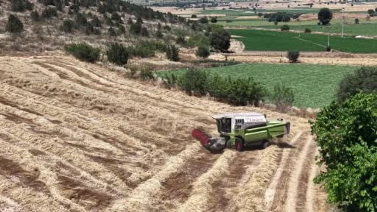 Pazaryeri'nde biçerdöverlere sıkı yangın denetimi