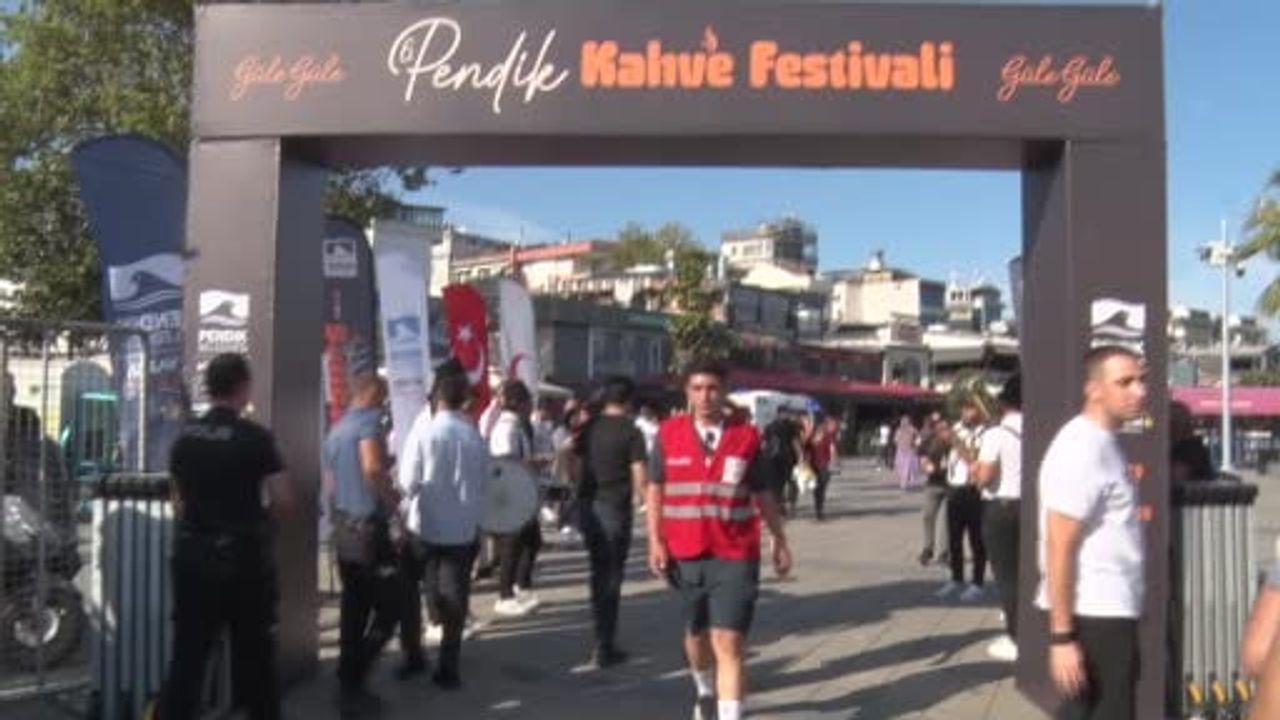 Pendik sahilinde kahve rüzgarı: lezzet, atölye ve konserlerle dolu hafta sonu