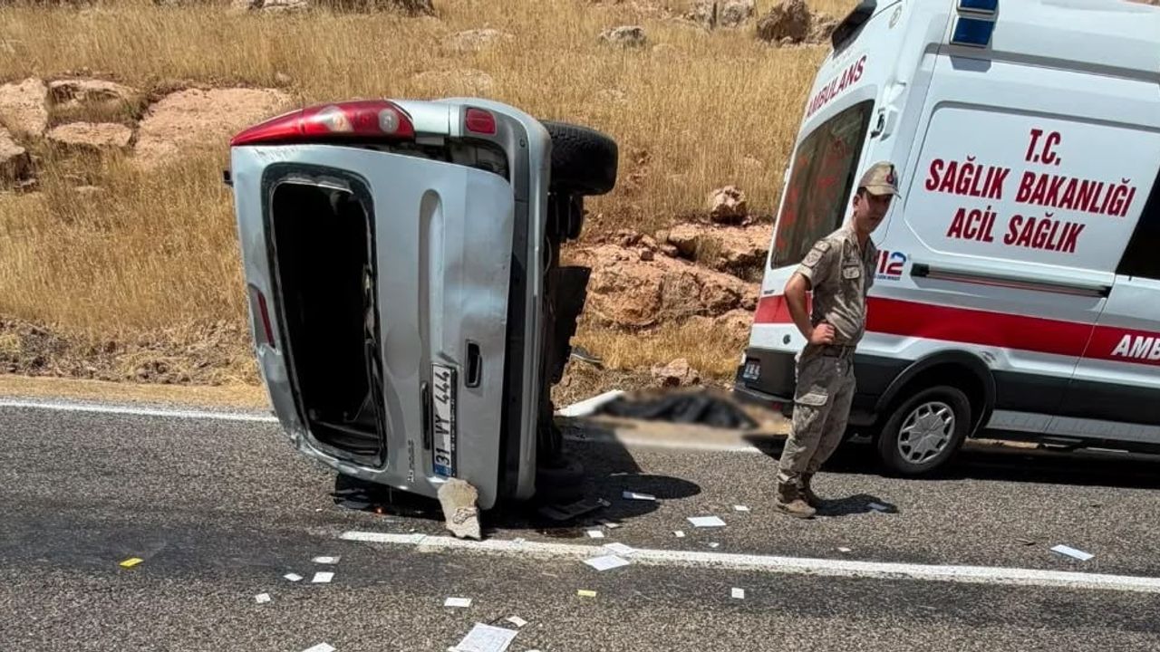 Plakası 31 VY 444 olan araç Nusaybin'de takla attı: bir kişi hayatını kaybetti