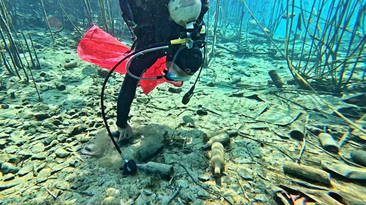 Plastik yükü Kırkgöz'ü tehdit ediyor