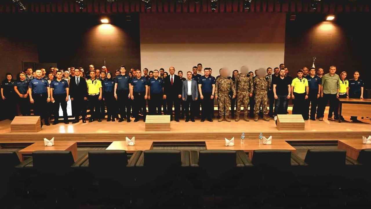 Polise intihar farkındalığı ve kriz yönetiminde liderlik eğitimi verildi