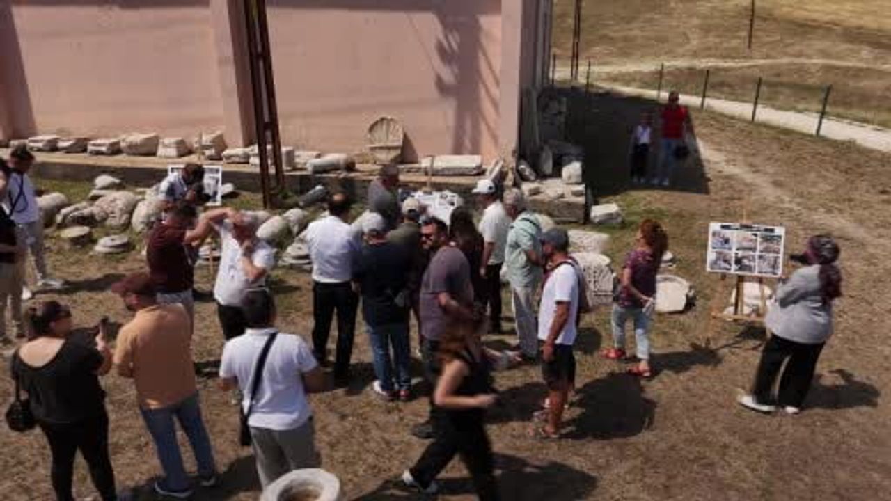 pompeiopolis'te uçurtmalar antik kentin gökyüzünü renklendirdi