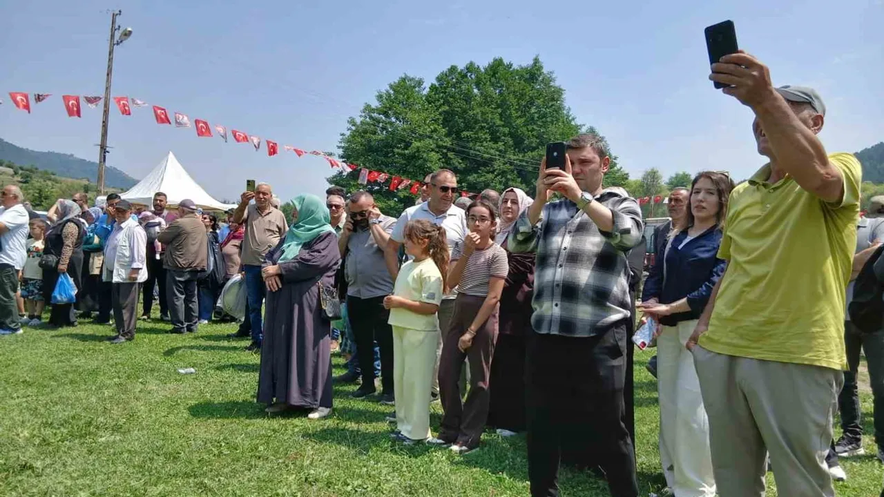 Posof'ta geleneksel kültür ve sanat şöleni coşkuyla kutlandı