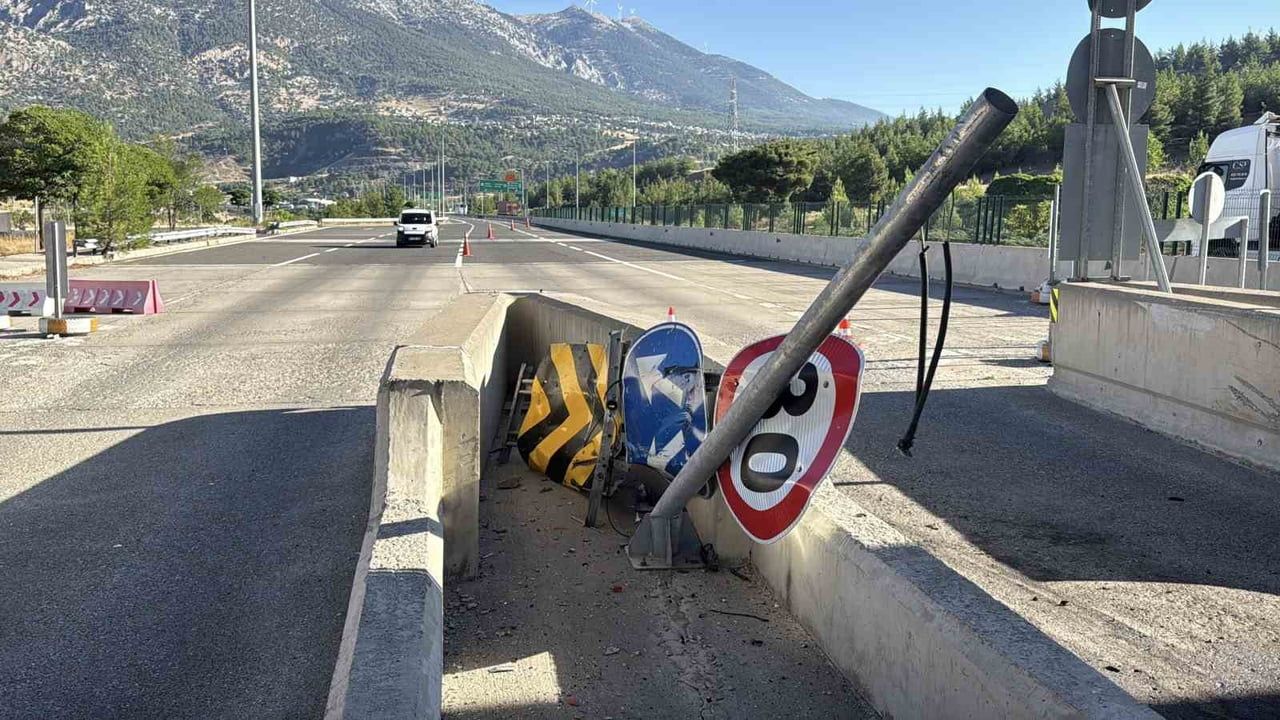 Pozantı'da yolcu otobüsü bariyere çarptı: 5 yaralı