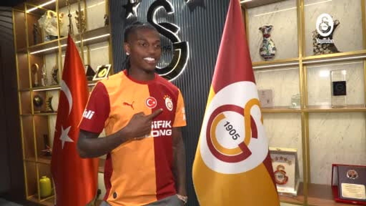 Rafael Leao Galatasaray için şampiyonluklar kazanmayı hedefliyor