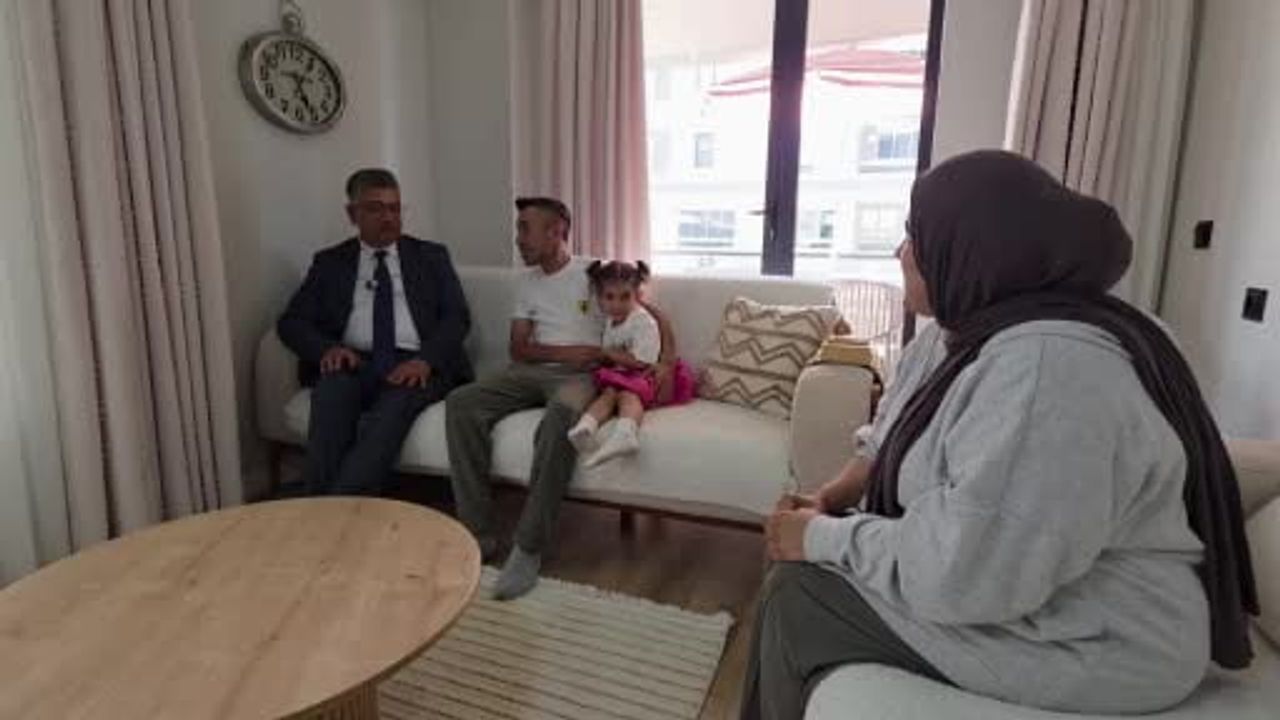 Rektör Kızıltoprak'tan uykusuna kavuşan gaziye destek ziyareti