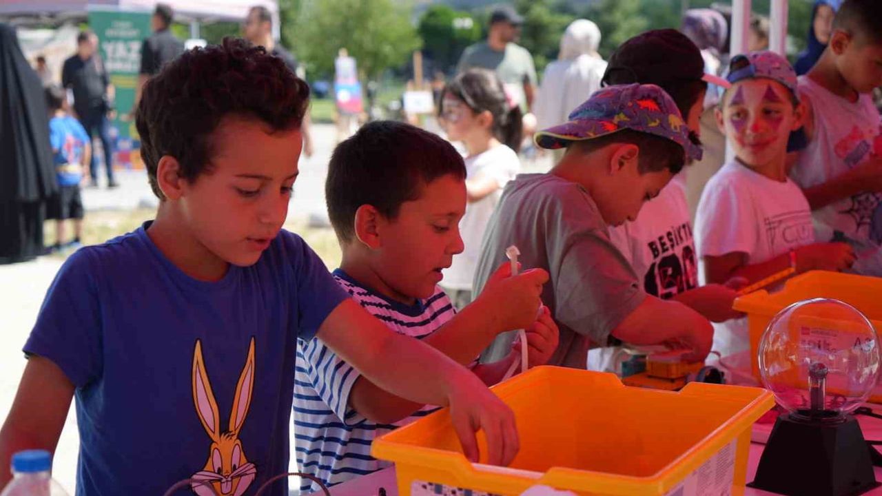 Renkli final: Bayburt yaz okulunda robotik projeler ve koro gösterileri