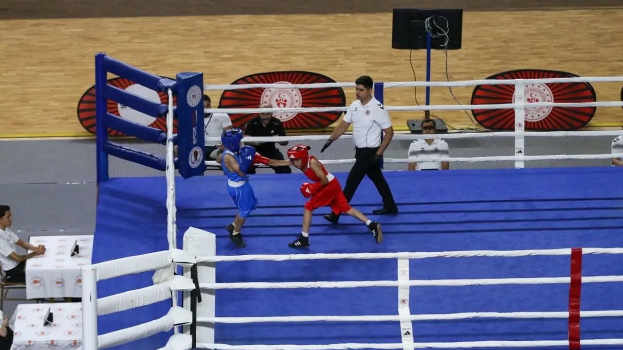 Ringde genç yetenekler Sivas'ta alt minikler şampiyonası devam ediyor