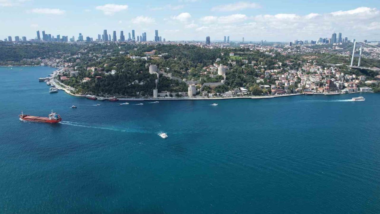 Rumeli Hisarı restorasyonu bitmeyince esnaf iş kaybıyla boğuşuyor