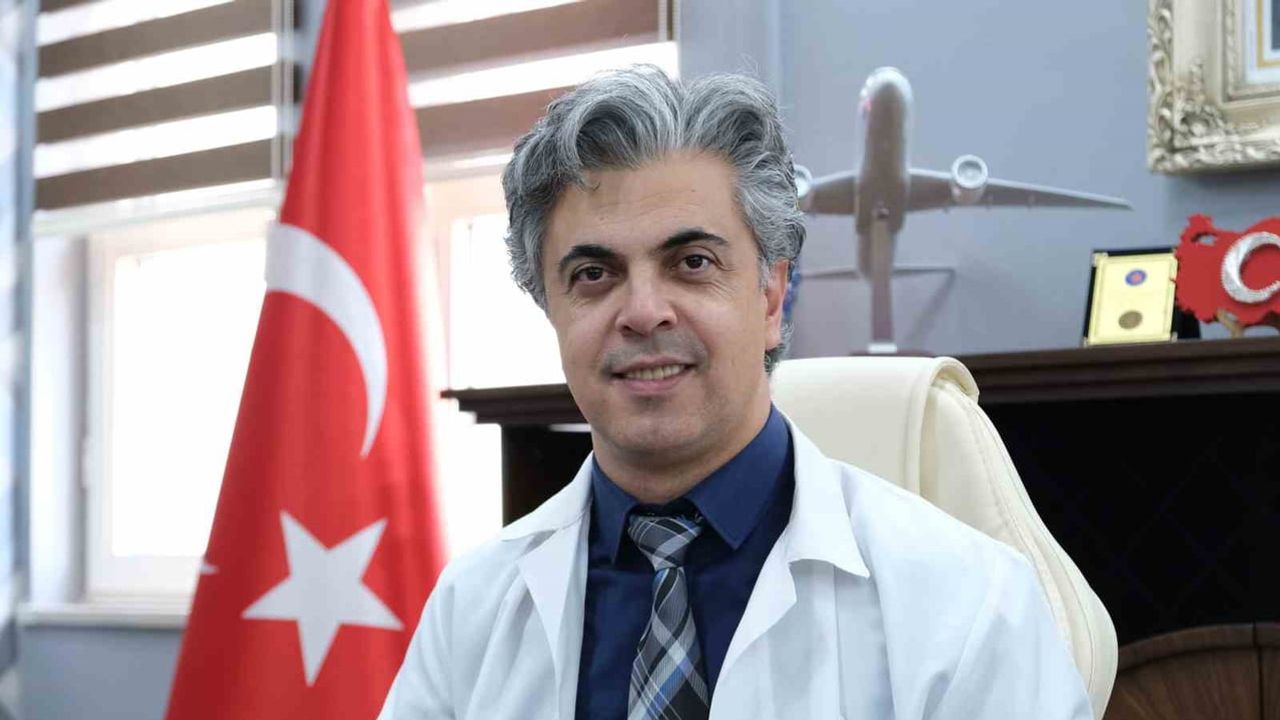 Sağlık yönetiminden akademiye: prof. dr. Ufuk Kuyrukluyıldız EBYÜ rektörlüğüne atandı