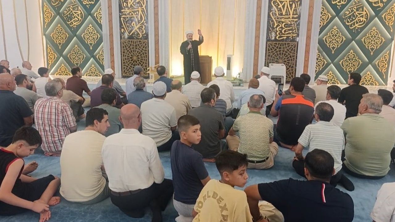 Şahinbey'de kandil gecesi: Millet Camii'nde mevlid-i şerif ve Filistin için dualar