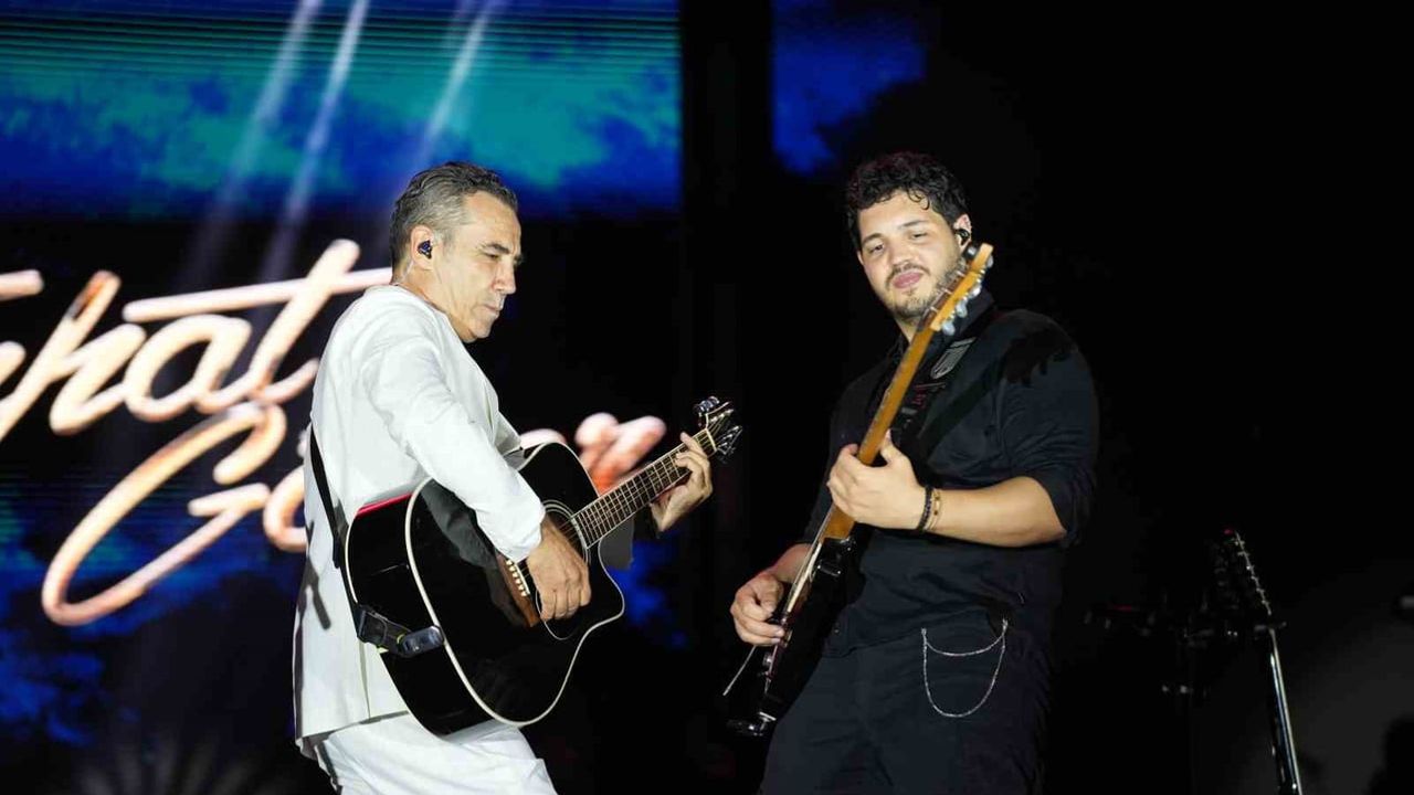 Sahnede hasret ve coşku: Ferhat Göçer ordululara unutulmaz gece sundu