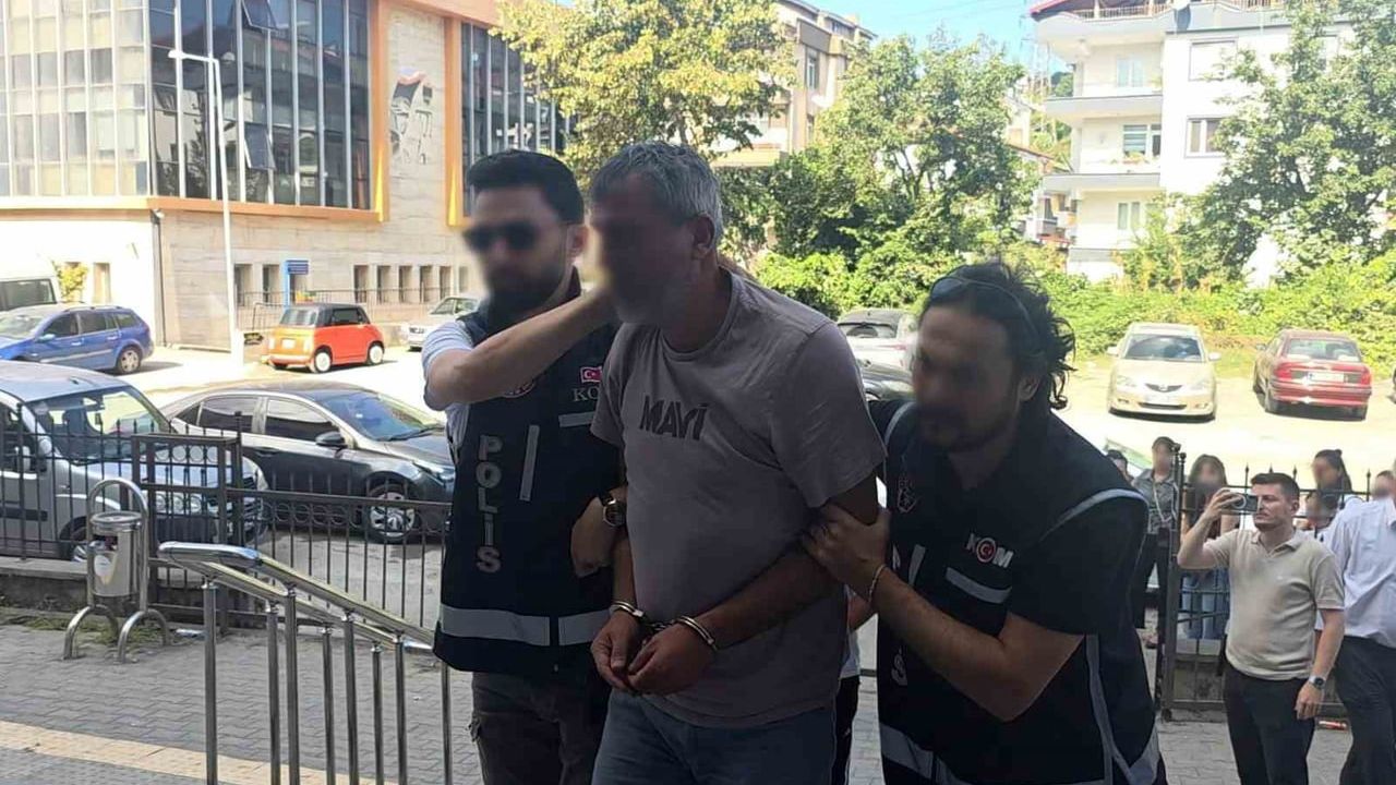 sahte altınla suçlanan iki kişi adli kontrolle serbest bırakıldı