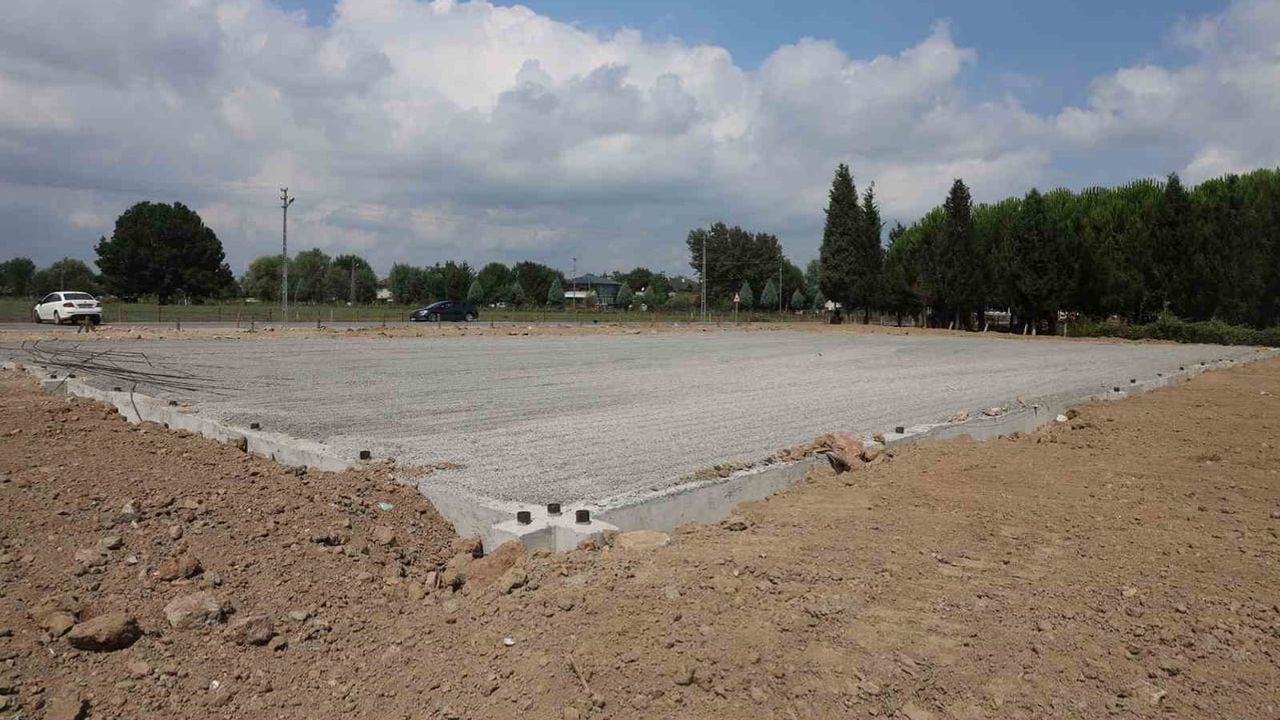 Sakarya’da üç mahalle daha çok amaçlı spor sahasına kavuşuyor