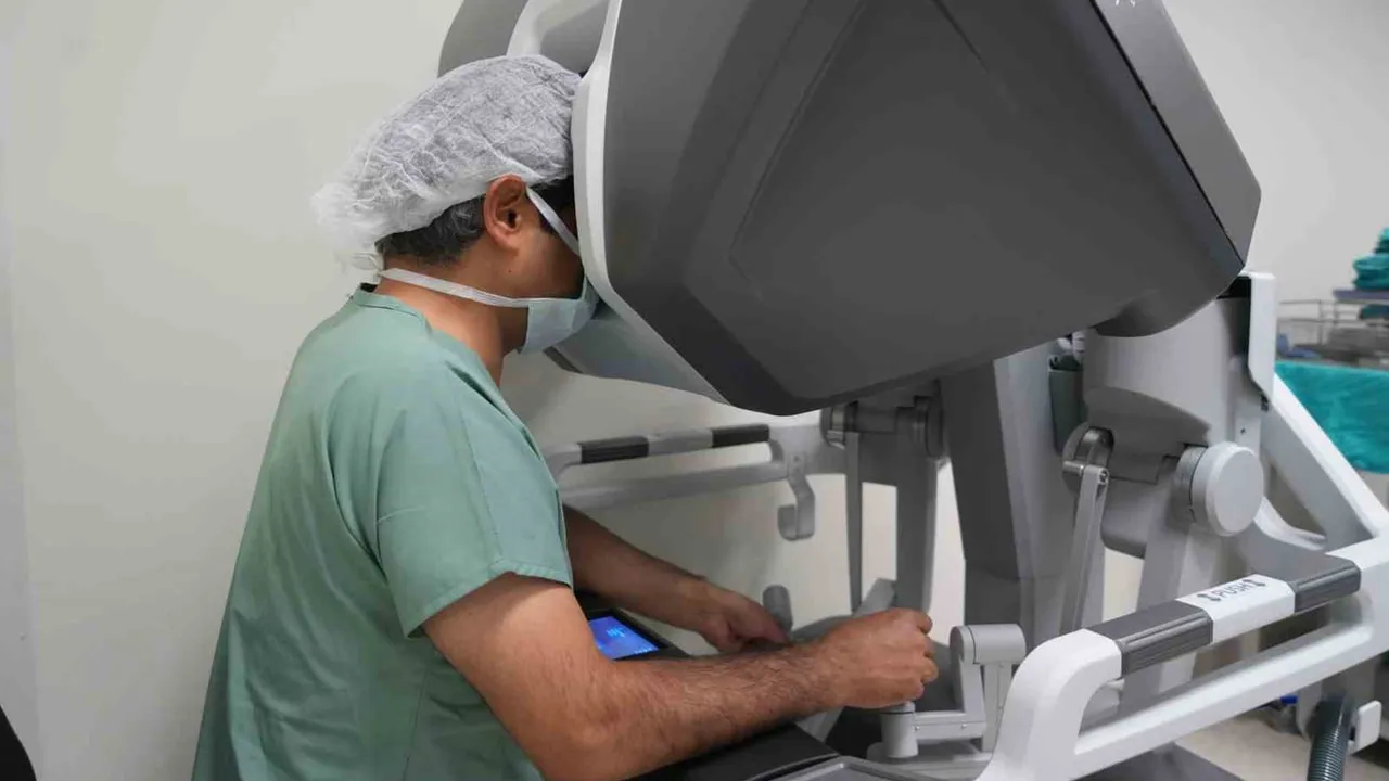 Samsun'da ürolojide robotik cerrahiyle hassas onkolojik müdahaleler