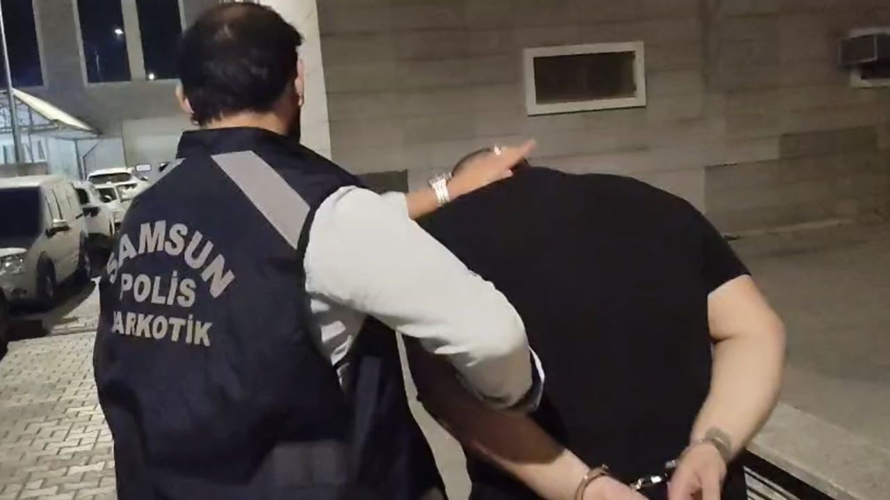 Samsun'da uzun süredir aranan uyuşturucu hükümlüsü yakayı ele verdi