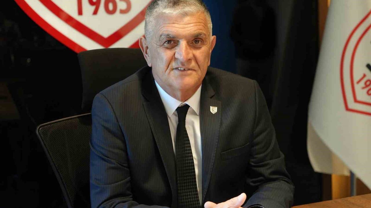 Samsunspor lig açılışında Göztepe'yi yenip avantaj peşinde