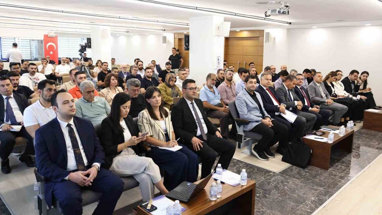 Sanayicilerin ithalat talepleri Konya'da doğrudan yetkililerle masaya yatırıldı