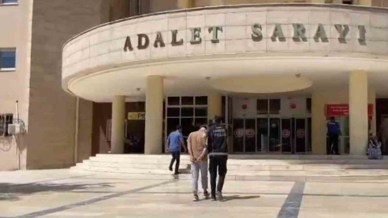 Şanlıurfa'da araçta bulunan 20 kilo 600 gram esrar soruşturması: şüpheli tutuklandı