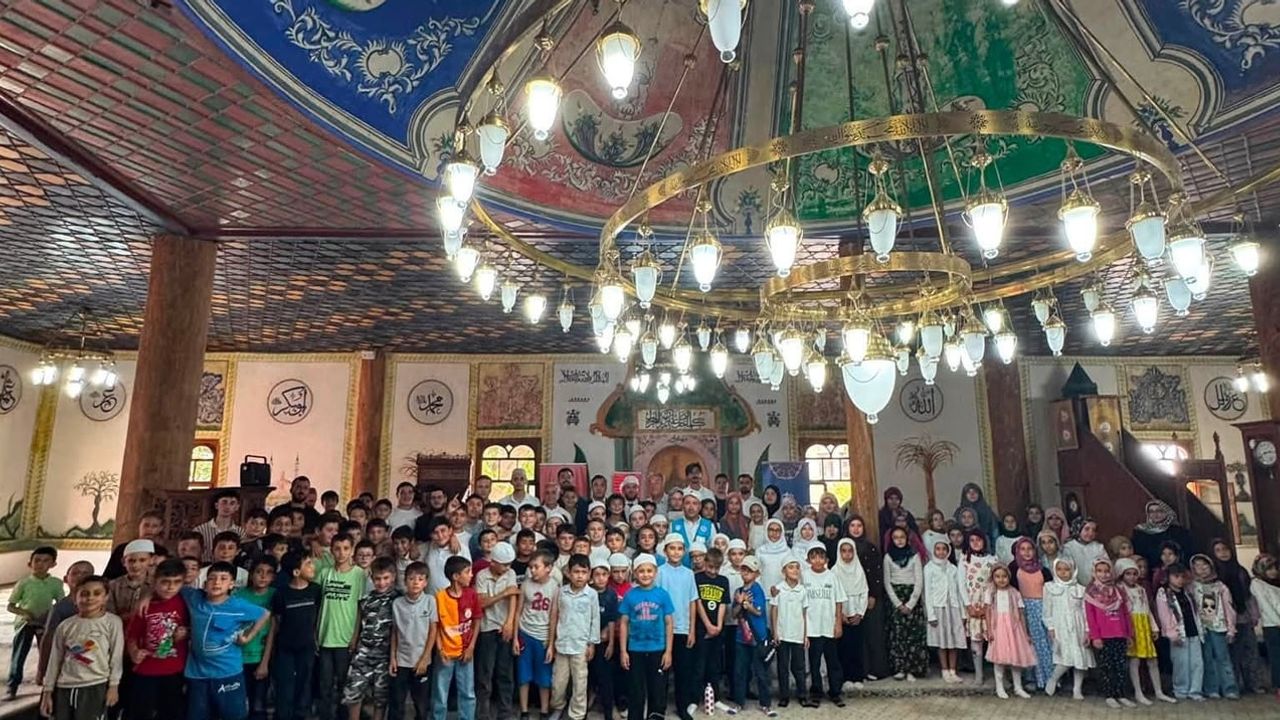 Şaphane'de minik hafızlardan yaz kursu coşkusu