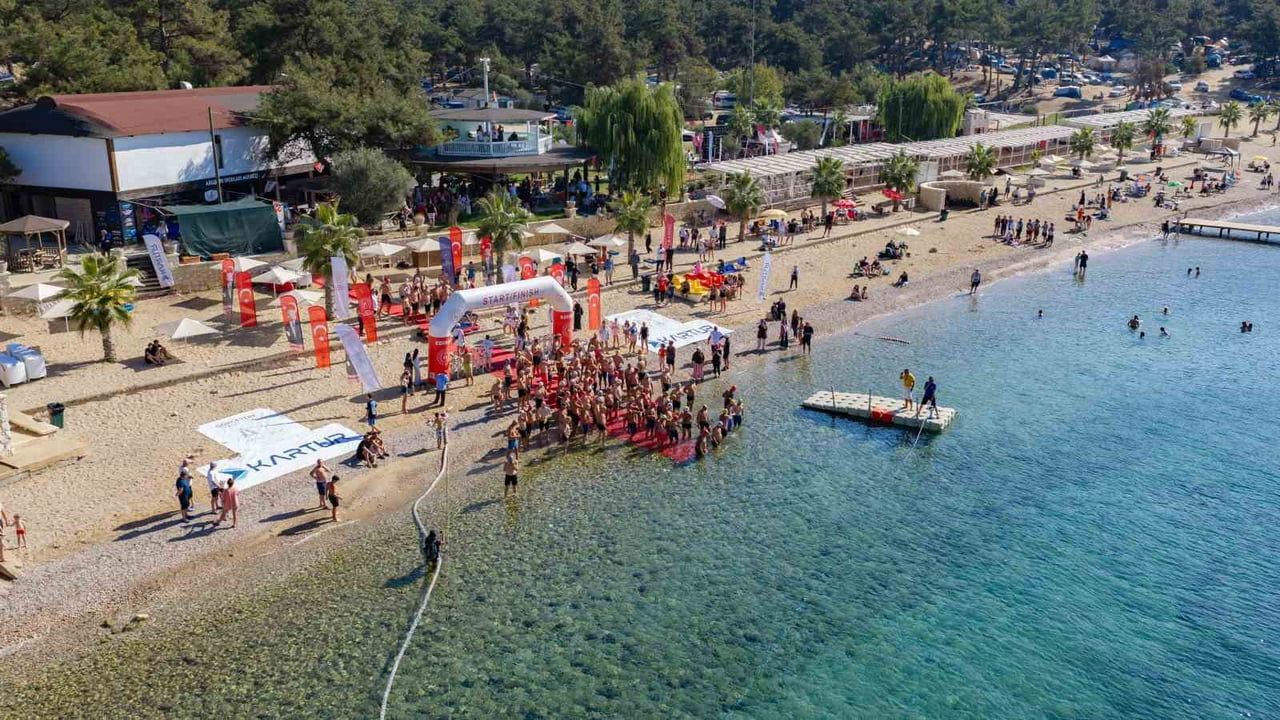 Saros'ta zafer günü: Gökçetepe'de 200'den fazla sporcu açık suda yarıştı