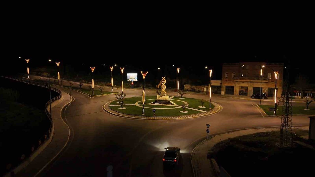 Savur'da kale ve meydan düzenlemeleri ilçeye yeni estetik kazandırdı