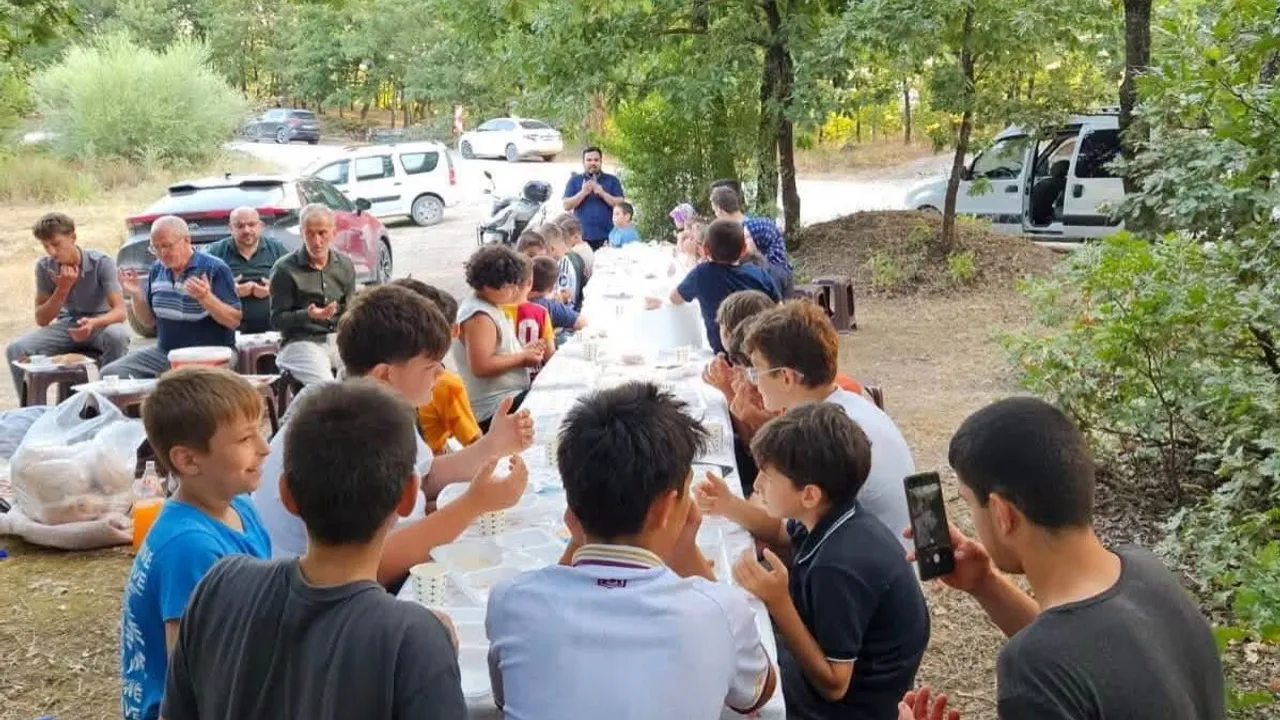 Sebepli’de yaz Kur'an kursu kapanışını piknikle kutladılar