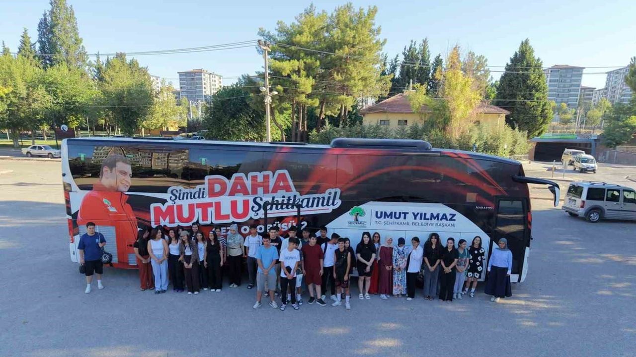 Şehitkamil’den lise öğrencilerine erzin burnaz’da ücretsiz deniz kampı