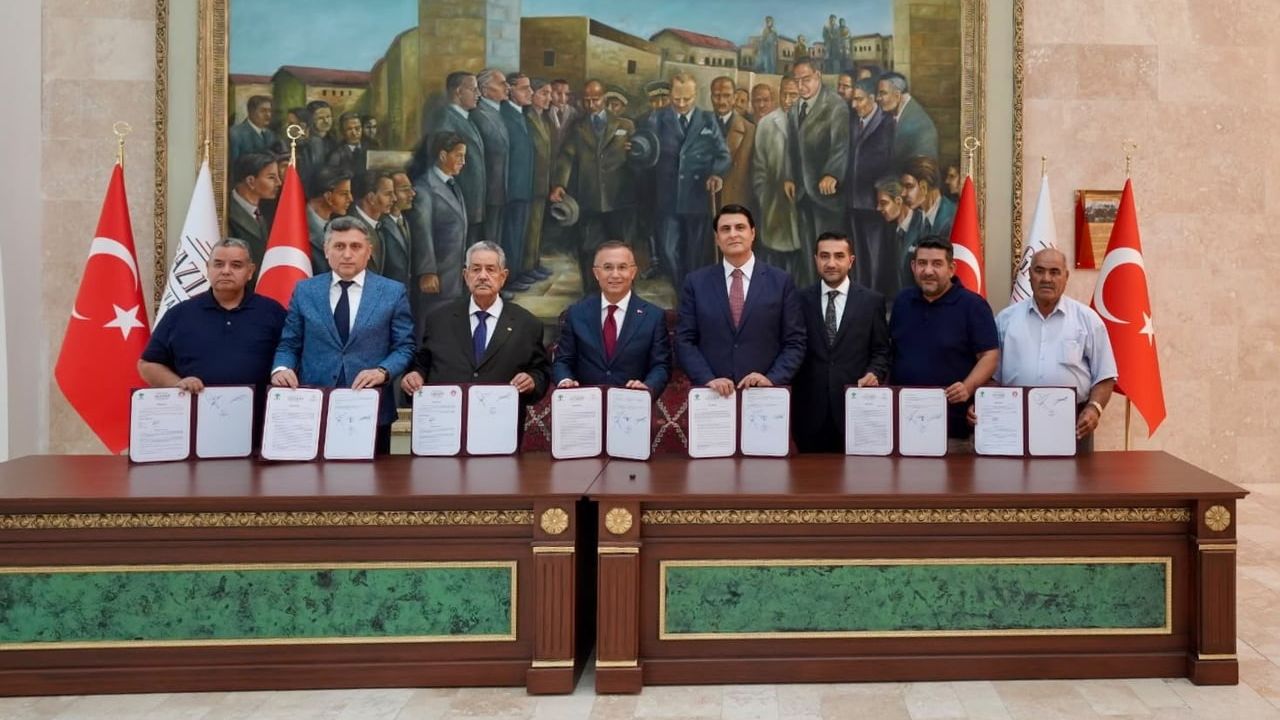 Şehitkamil'e sağlık ve okuma alanı kazandıran protokol töreni