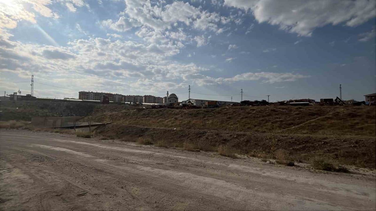 Selçuklu'da şantiye karıştı: dört işçi yaralandı