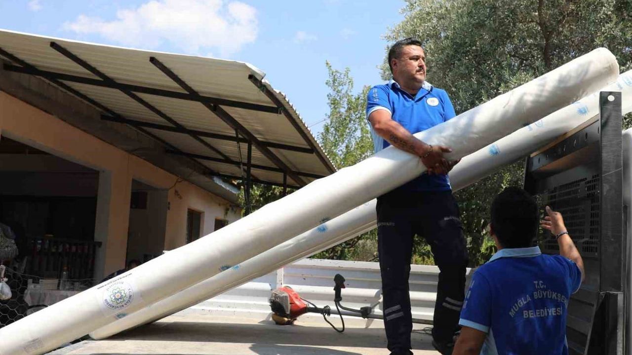 Selin vurduğu Köyceğiz'de üretime dönüş: Muğla'dan sera naylonu desteği