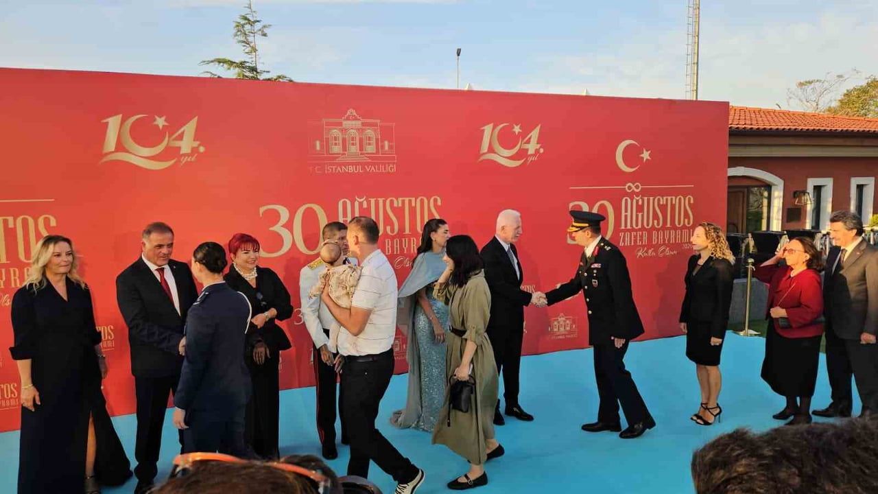 Sepetçiler Kasrı'nda birlik vurgusu: 30 ağustos resepsiyonunda liderlik ve kardeşlik mesajı