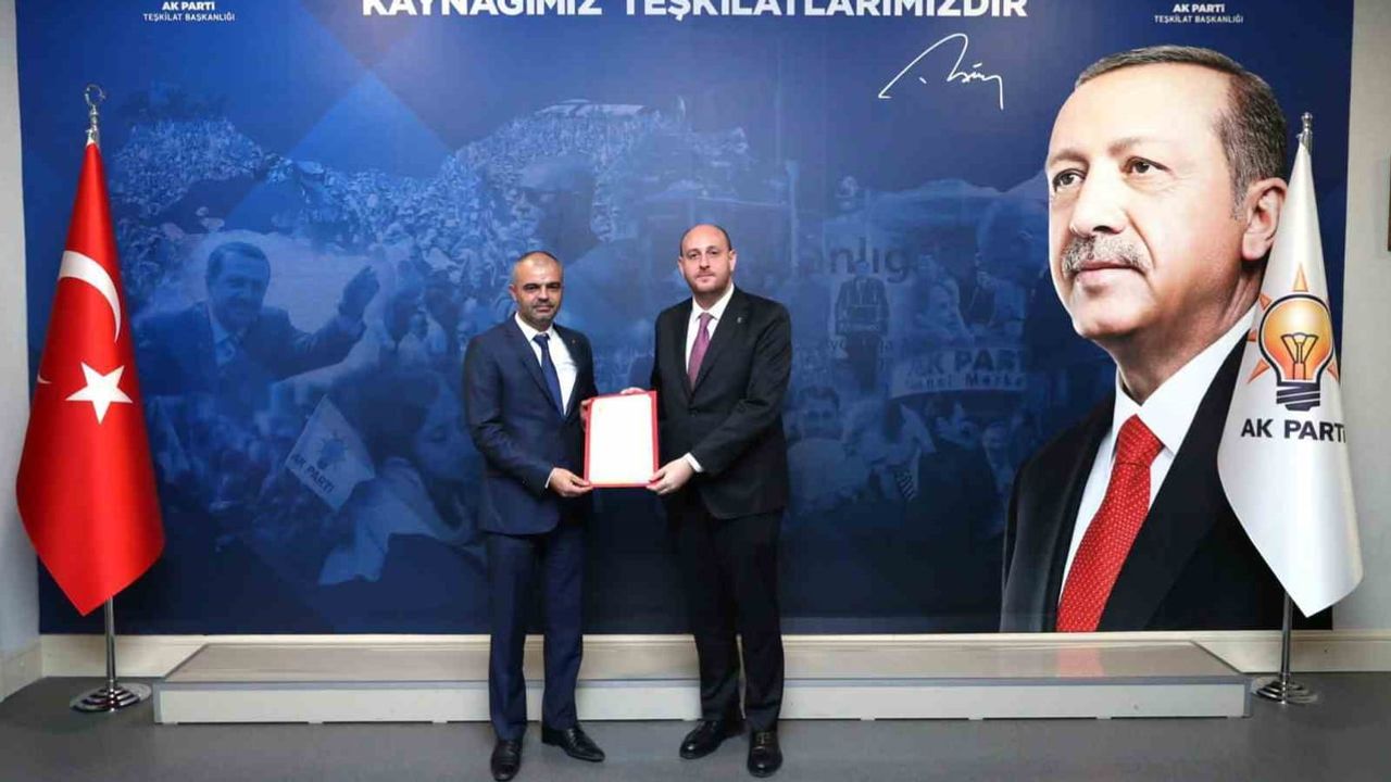 Serinhisar'da teşkilata yeni soluk: Recep Serkan Beydemir AK Parti ilçe başkanı