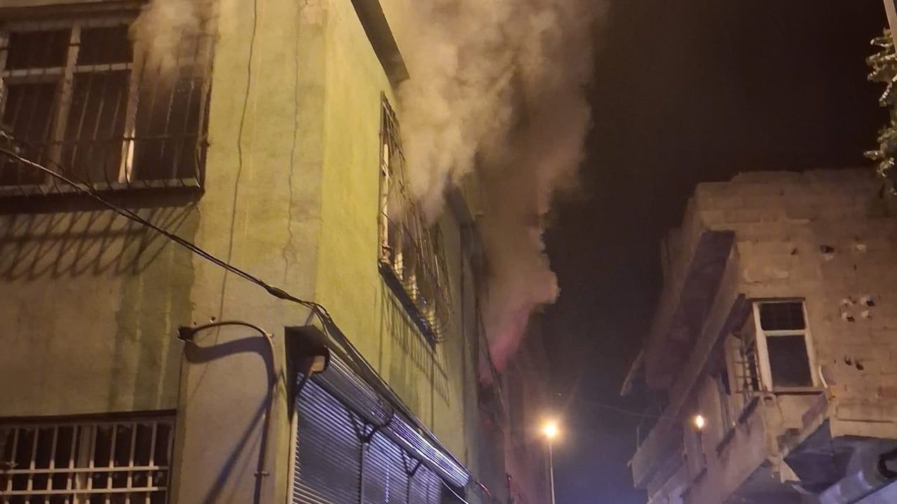 Siirt'te tartışma sonrası çıkan yangın evi küle çevirdi