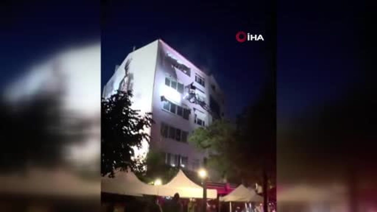 Silivri sahilinde sabah yangını: balkonlara çıkan sakinler vinçle tahliye edildi